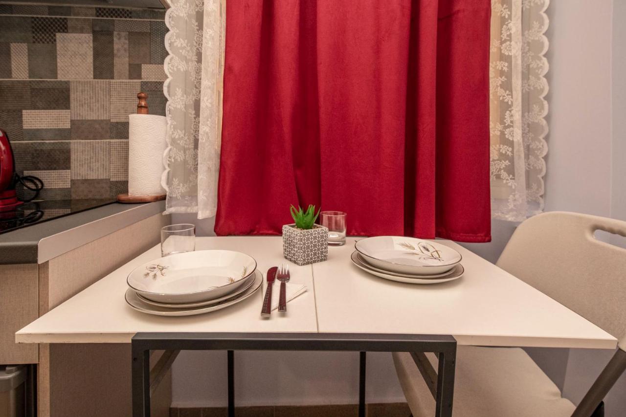 Ferienwohnung Reveal Athens From A Hidden Gem Near Acropolis! Exterior foto